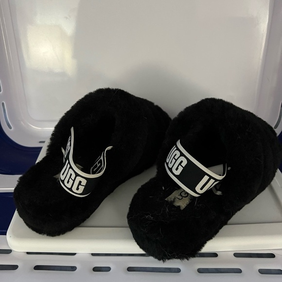 UGG Fluff Yeah Slippers - Size 7 - Picture 2 of 4